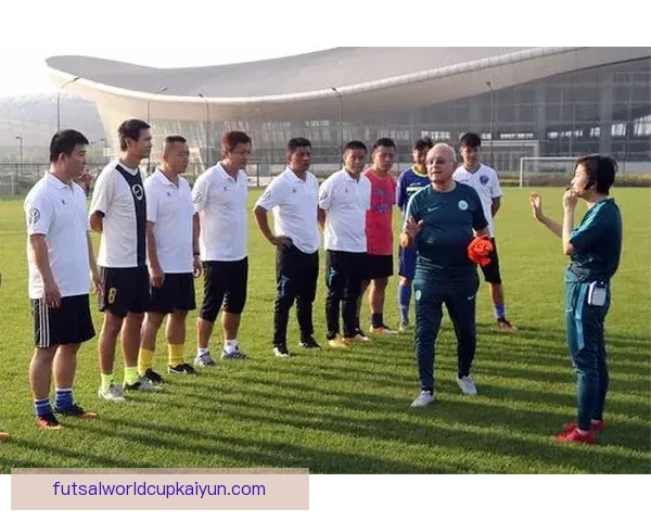 布雷斯特战术执行状态保持稳定，球队表现备受关注。